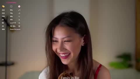 Snapshot of fallingflower chatting on 11.13.25 Kim online show from 11.13.25