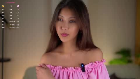 Snapshot of fallingflower chatting on 11.25.25 Kim online show from 11.25.25