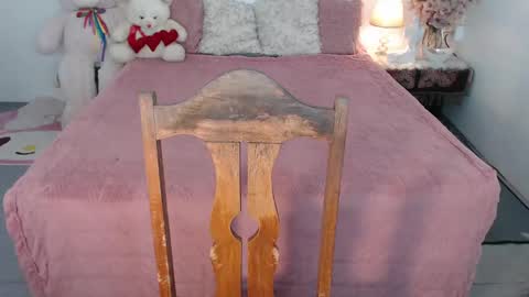 Layla online show from 03.01.25