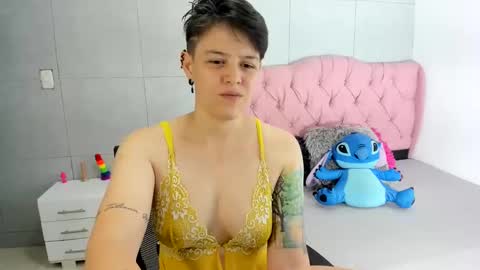 Snapshot of fanny_18 chatting on 09.19.25 FANNY online show from 09.19.25