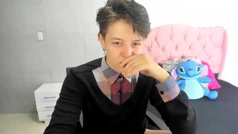 Snapshot of fanny_18 chatting on 10.14.25 FANNY online show from 10.14.25