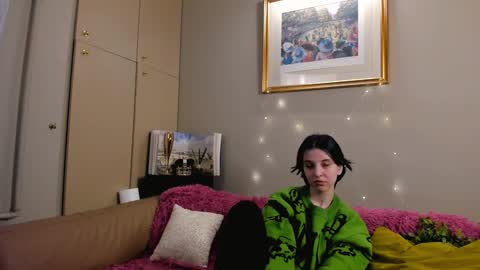 Mia online show from 12.14.24