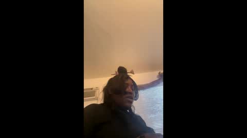 Snapshot of fansiibaby chatting on 12.19.24 fansiibaby online show from 12.19.24