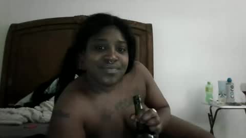 Snapshot of fansiibaby chatting on 10.27.25 fansiibaby online show from 10.27.25