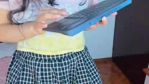 Snapshot of fantastic_asians2 chatting on 02.05.26 Ale online show from 02.05.26