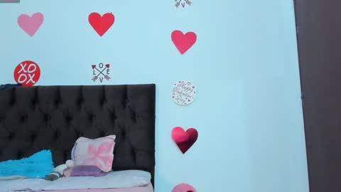 Snapshot of fantastic_asians2 chatting on 02.13.26 Ale online show from 02.13.26