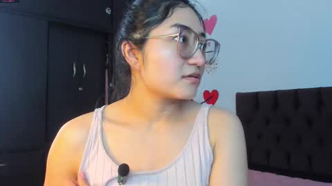 Snapshot of fantastic_asians2 chatting on 02.25.26 Ale online show from 02.25.26
