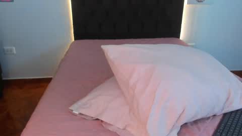 Snapshot of fantastic_asians2 chatting on 03.21.26 Ale online show from 03.21.26