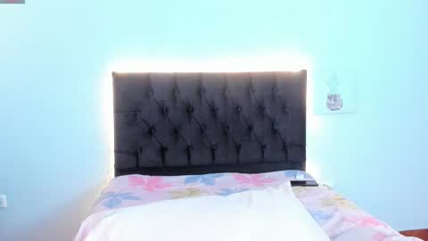 Snapshot of fantastic_asians2 chatting on 03.26.26 Ale online show from 03.26.26