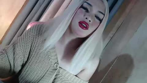 DANIELLA - DONT FORGET TO GIVE ME A THUMBSU UP online show from 06.03.26