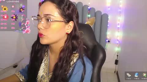 Snapshot of farah_samira chatting on 05.27.26 farah online show from 05.27.26