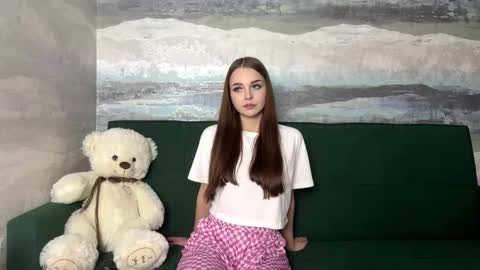 Anna Scovich online show from 11.10.25