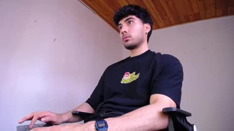 farid_24 online show from 11.10.25