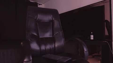 Snapshot of farid_jake_ chatting on 11.04.25 farid_jake_ online show from 11.04.25