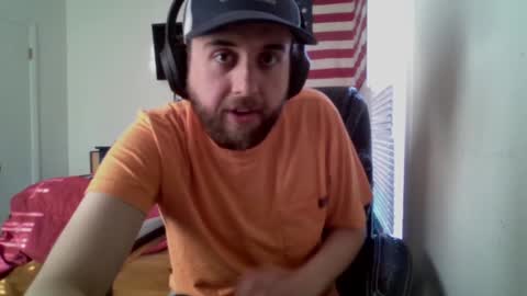 Snapshot of farmboy2398 chatting on 01.02.25 farmboy2398 online show from 01.02.25