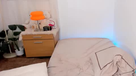 Farrah Zarake online show from 02.05.26