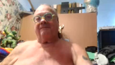 Snapshot of fatfreddythecat chatting on 07.12.26 Fred. online show from 07.12.26
