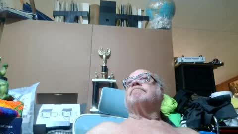Snapshot of fatfreddythecat chatting on 07.22.26 Fred. online show from 07.22.26