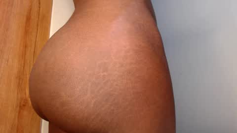 Snapshot of fatpussy_ebony_girl chatting on 02.09.26 lexie online show from 02.09.26