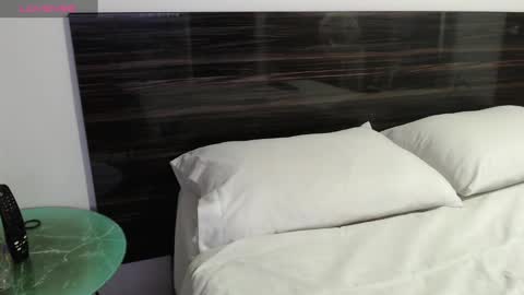 FAUSTO online show from 02.17.25