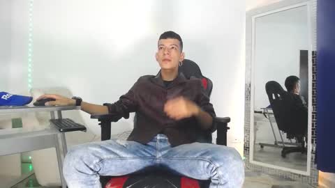 Favel Gomez online show from 12.26.24