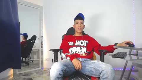 Favel Gomez online show from 01.14.25