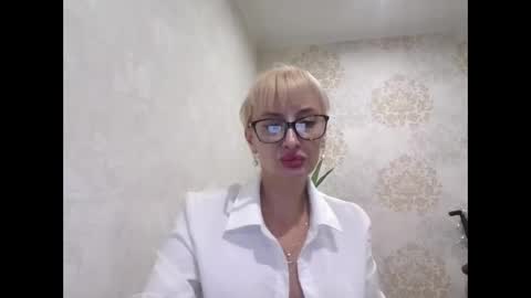 favorite_angel online show from 12.29.24