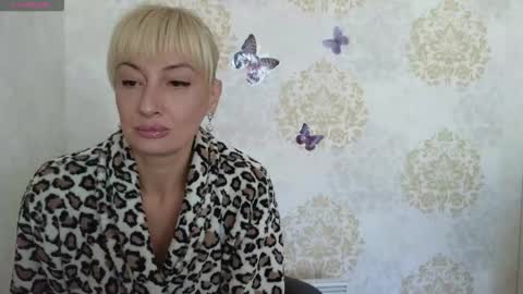 favorite_angel online show from 09.26.25