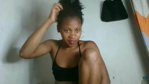 fayence09 online show from 10.20.25