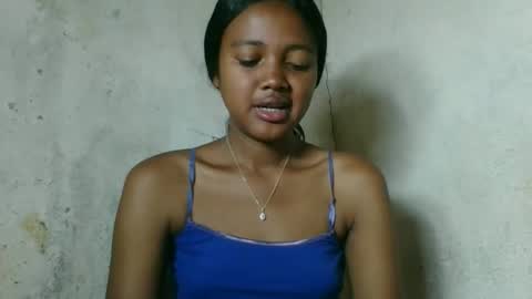 fayence09 online show from 12.21.25