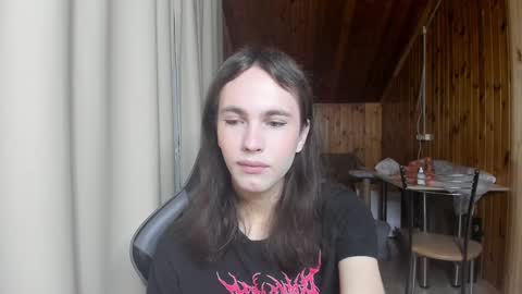 Snapshot of fcherthth chatting on 12.22.24 Mark online show from 12.22.24