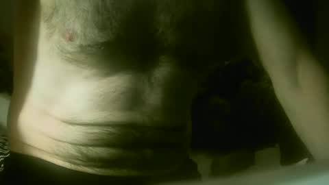 Snapshot of feardubh chatting on 12.25.24 feardubh online show from 12.25.24