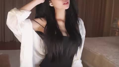 Snapshot of feel_me_00 chatting on 11.16.25 feel_me_00 online show from 11.16.25