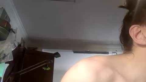 Snapshot of feelfemdom chatting on 04.23.26 feelfemdom online show from 04.23.26