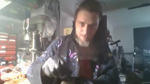 Snapshot of feelfemdom chatting on 04.25.26 feelfemdom online show from 04.25.26