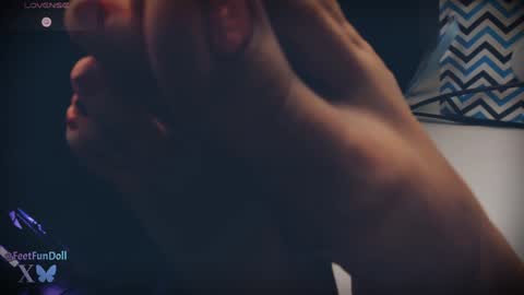 Lisa Dove aka FeetFunDoll online show from 12.17.24