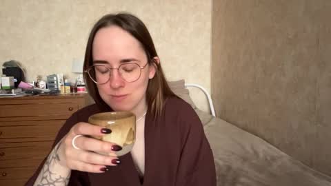 Mary online show from 04.08.26