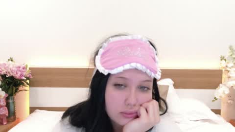 Snapshot of felicia_herceg chatting on 10.22.25 Felicia Herceg online show from 10.22.25