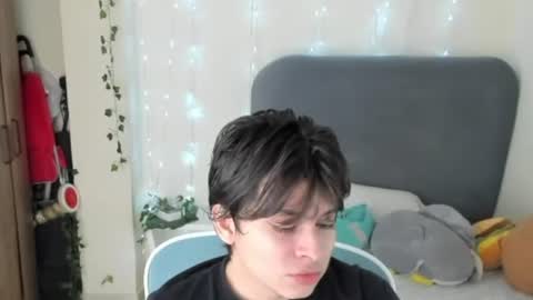 Snapshot of felix_leex chatting on 06.20.26 Felix leex online show from 06.20.26