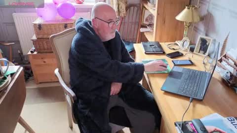 Snapshot of fellainsp8 chatting on 06.17.26 Adam online show from 06.17.26