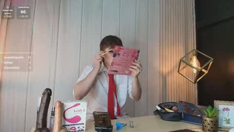 Femboy Max online show from 10.06.25