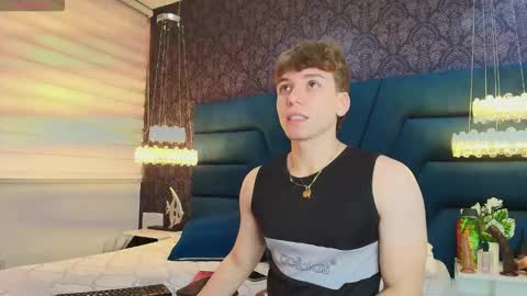 Femboy Max online show from 01.13.26