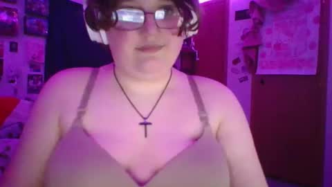 femcelsam online show from 04.04.26