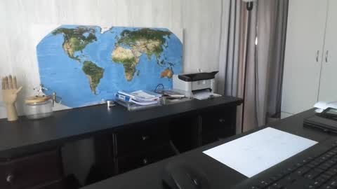Snapshot of femdomsubby chatting on 01.21.25 femdomsubby online show from 01.21.25