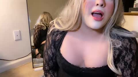 this is justice tricia a bigelow. she was fucking my husband tom girardi online show from 02.20.25