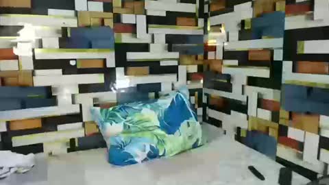 feminine_tsx online show from 12.17.25