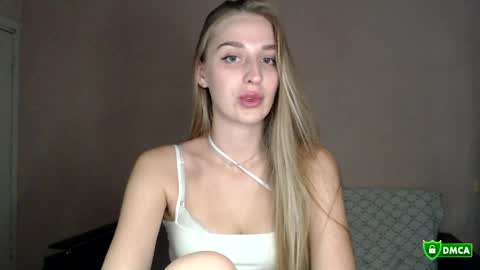 Snapshot of femkedejager chatting on 05.28.26 Femke online show from 05.28.26