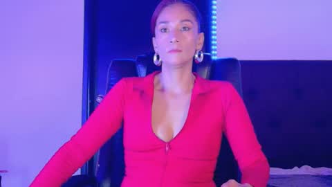 stefannia online show from 11.23.25