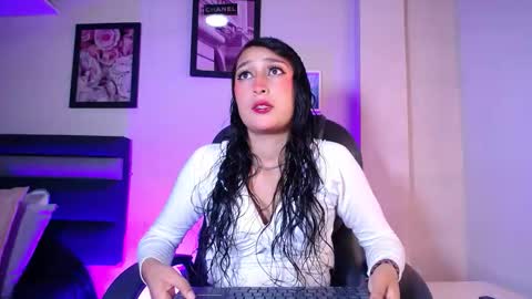 Snapshot of fenixx_19 chatting on 03.12.26 Fenix online show from 03.12.26