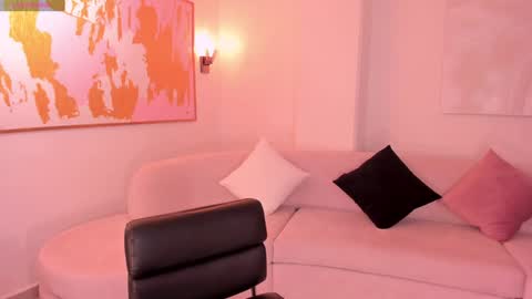 Snapshot of fernandax1_ chatting on 02.03.25 FER online show from 02.03.25